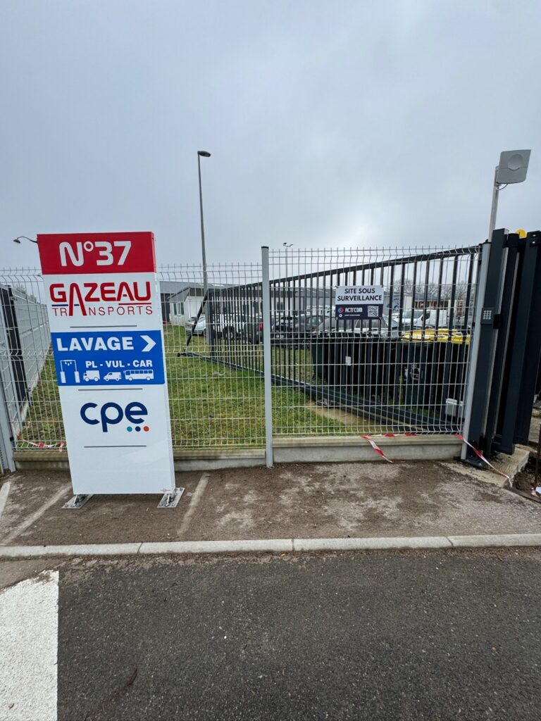 TRANSPORTS GAZEAU - SAINT DOULCHARD